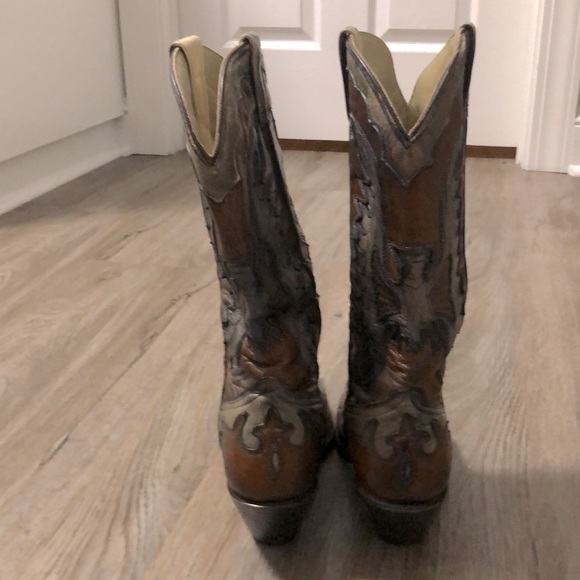 Rockin Leather Embroidered Cowboy Boots - Picture 5 of 8